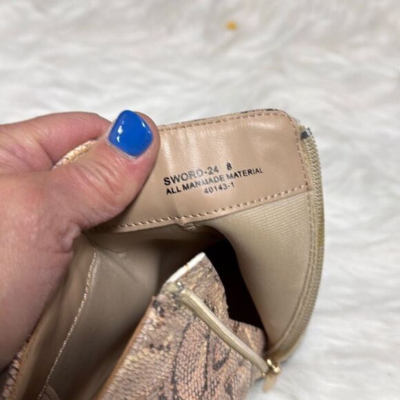 Bamboo Women’s Snakeskin Heeled Bootie Size 8 NEW - Picture 8 of 8